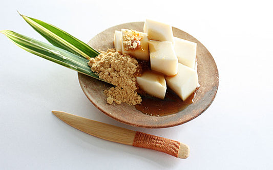 マヌカ入り手作り黒みつ&牛乳かん(牛乳寒天)【料理レシピ】