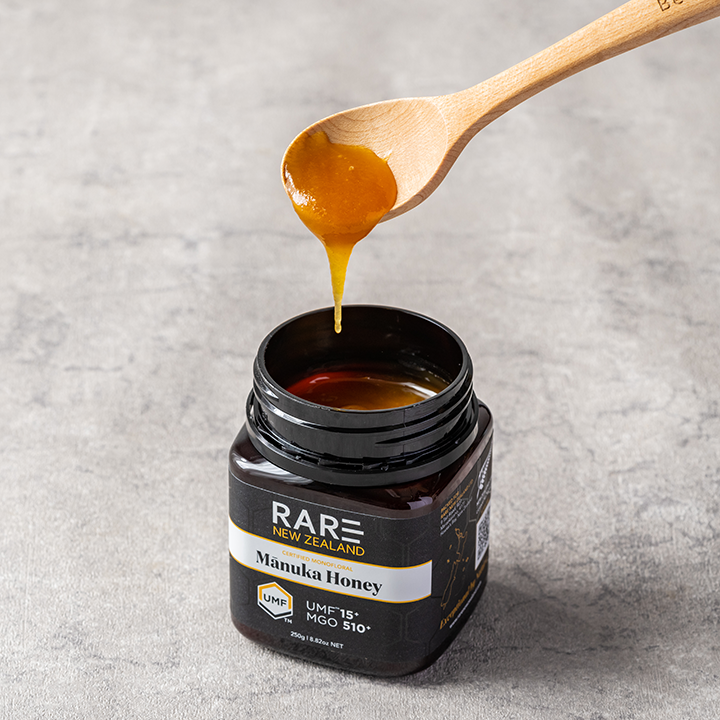 レアNZ マヌカハニー UMF10+ 500g – マヌカハニーの通販専門店 BeeMe レアNZ マヌカハニー UMF10+ 500g – マヌカハニーの通販専門店 BeeMe
